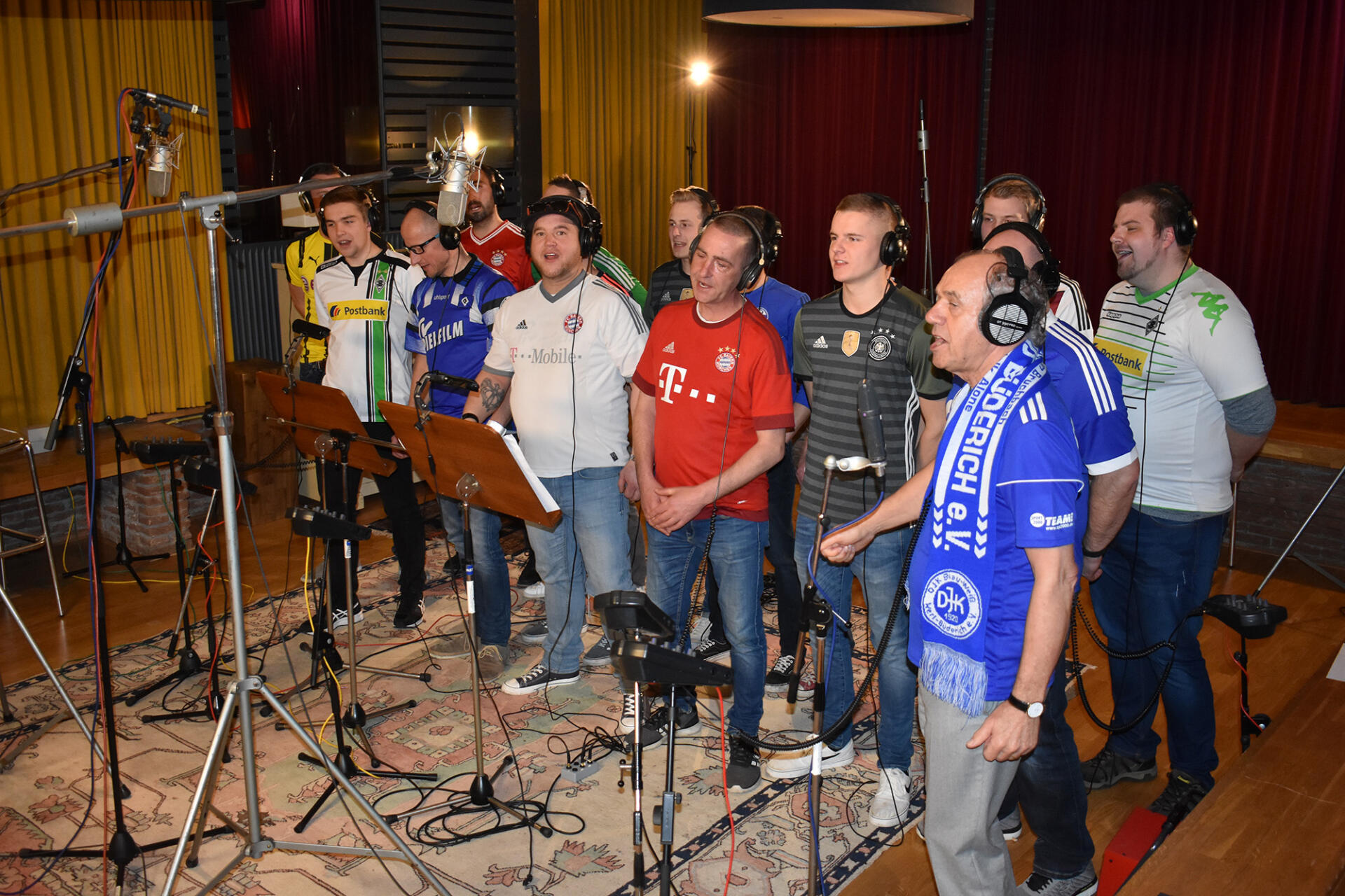 Konzert: Anton can Doornmalen & Blau Weiß Büderich – Champions aus Germany 2018 Konzert: Anton can Doornmalen & Blau Weiß Büderich - Champions aus Germany 2018
