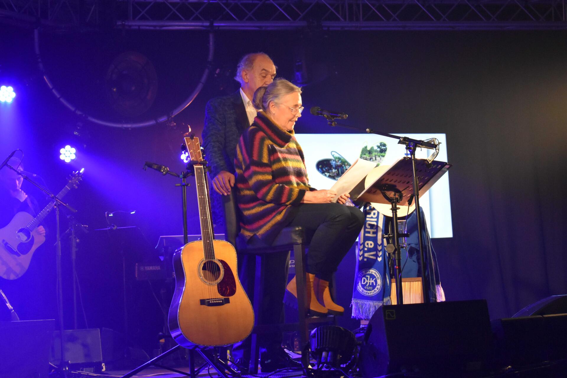 Konzert Anton van Doornmalen in Büderich mit Fußballern Konzert Anton van Doornmalen in Büderich mit Fußballern