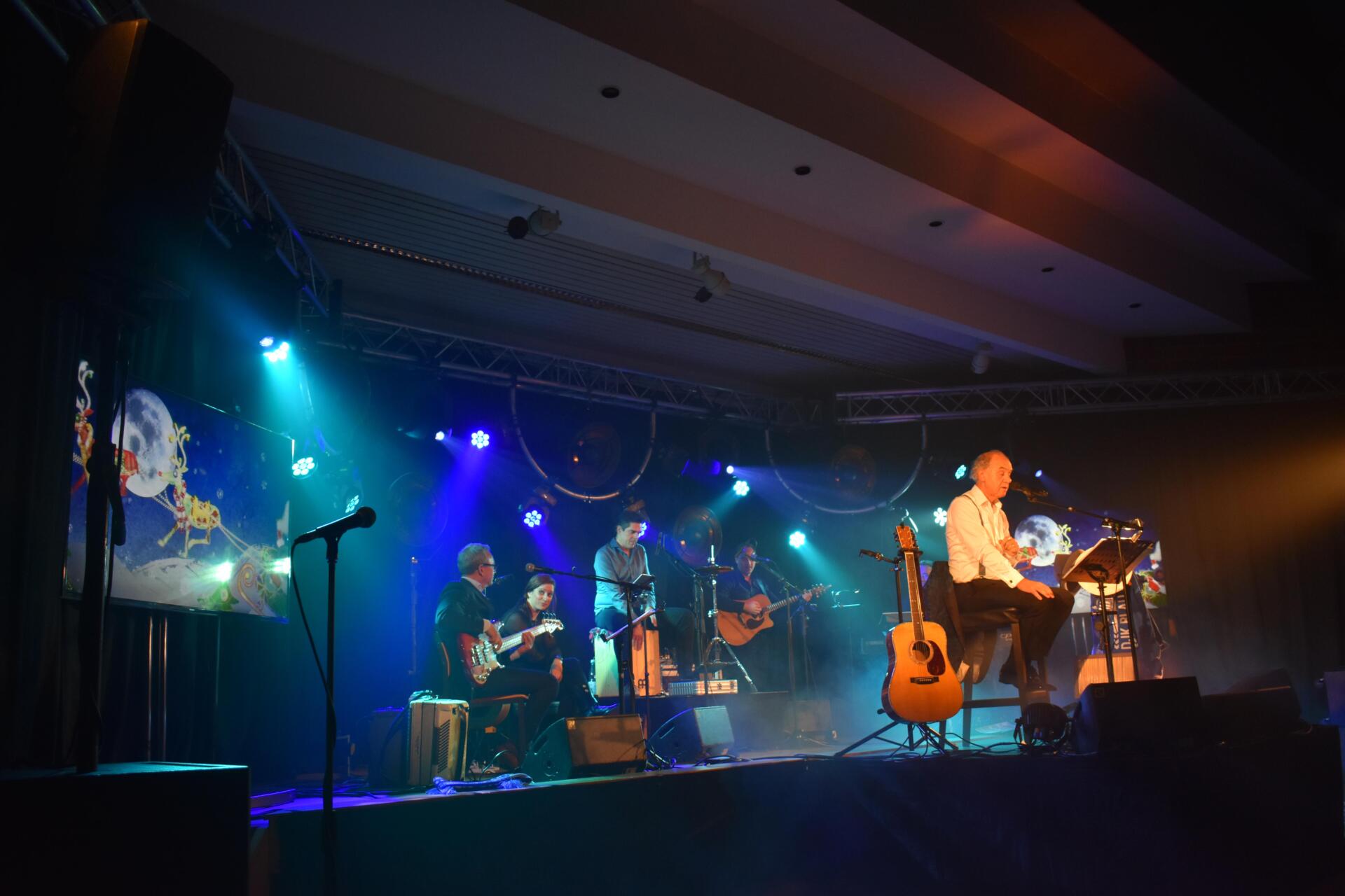 Konzert Anton van Doornmalen in Büderich mit Fußballern Konzert Anton van Doornmalen in Büderich mit Fußballern