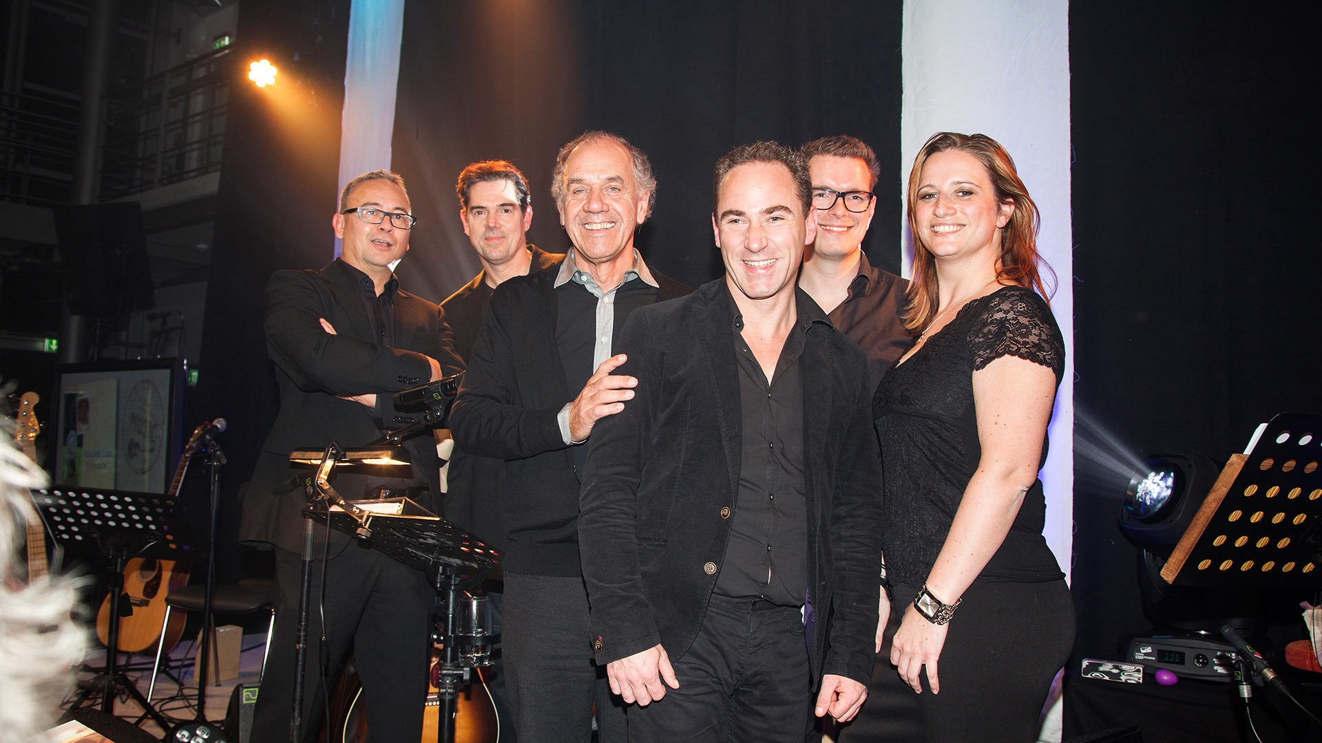avd_header_die_band